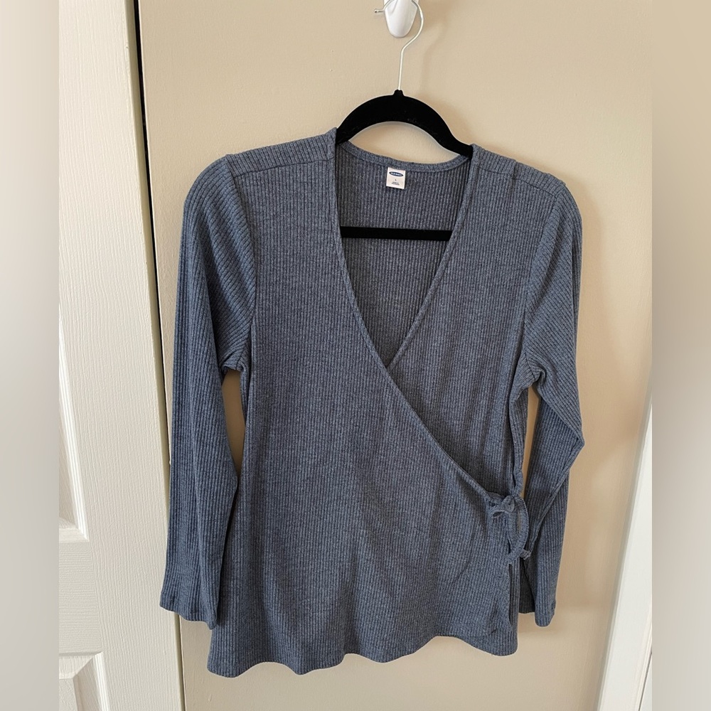 Old Navy wrap long sleeve top